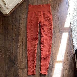 Balance leggings! NWOT!